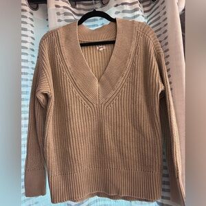 Aerie V-neck sweater xs